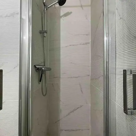 Апартаменты Climatise A 50 M De La *